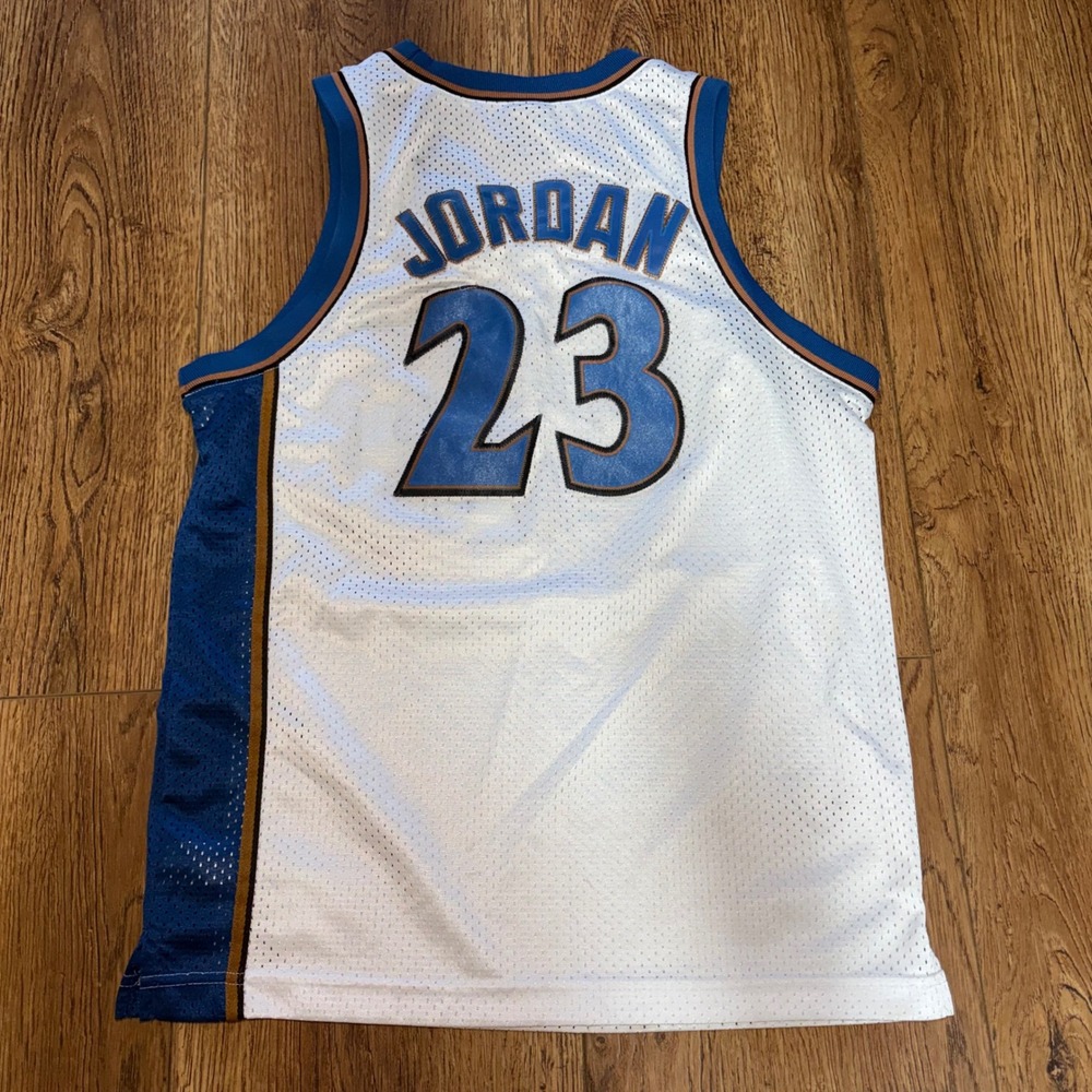 Y2K Nike Michael Jordan Washington Wizards 23 Jersey Youth Large White Mesh NBA - Picture 8 of 9